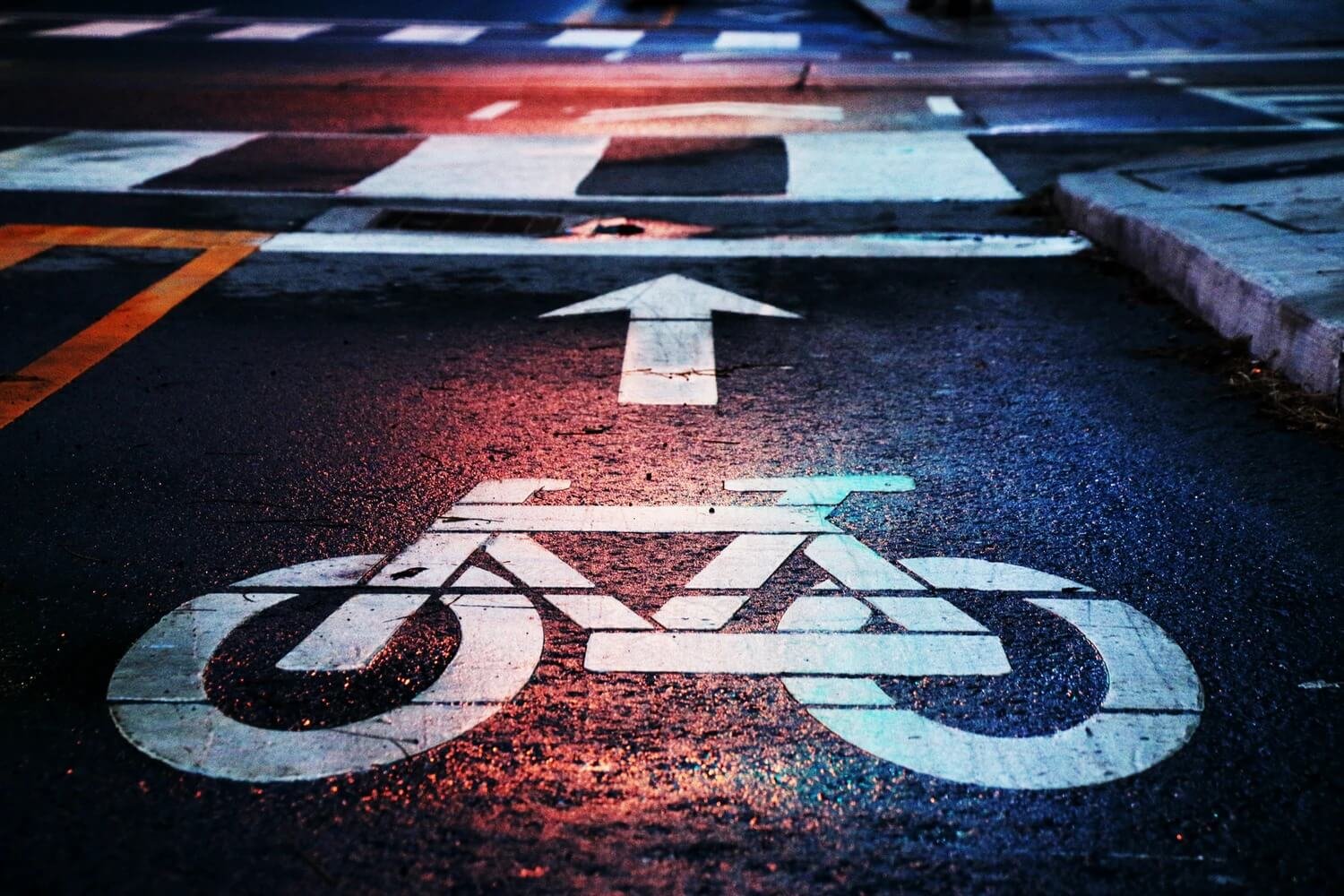 biker sharrow painted on the street