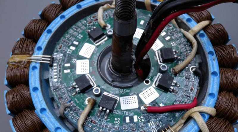 inside a geared hub bike motor