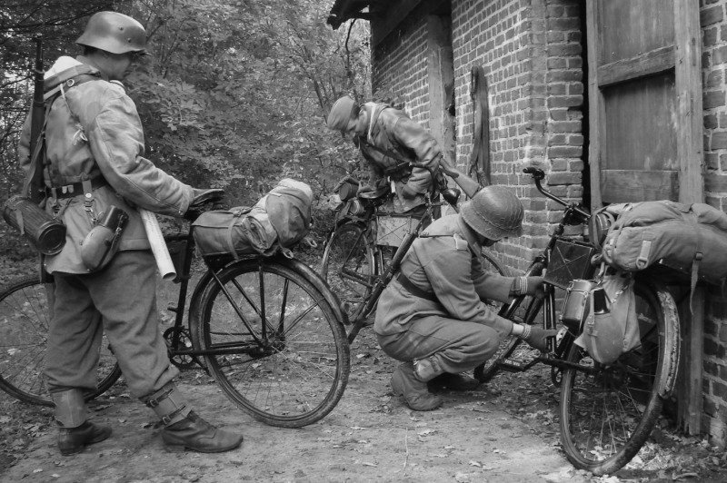 military bicycles of world war two